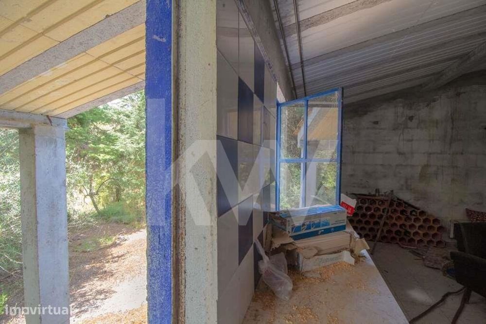 3 Lotes de Terreno com Casa de Apoio Agrícola junto à Aldeia de Alcouc