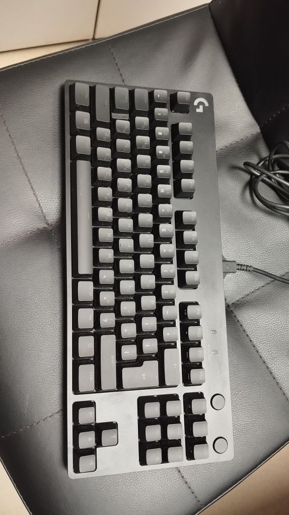 Клавиатура Logitech yu0039