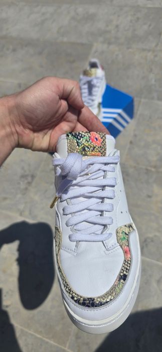Adidas Supercourt Floral [ Edição Especial]