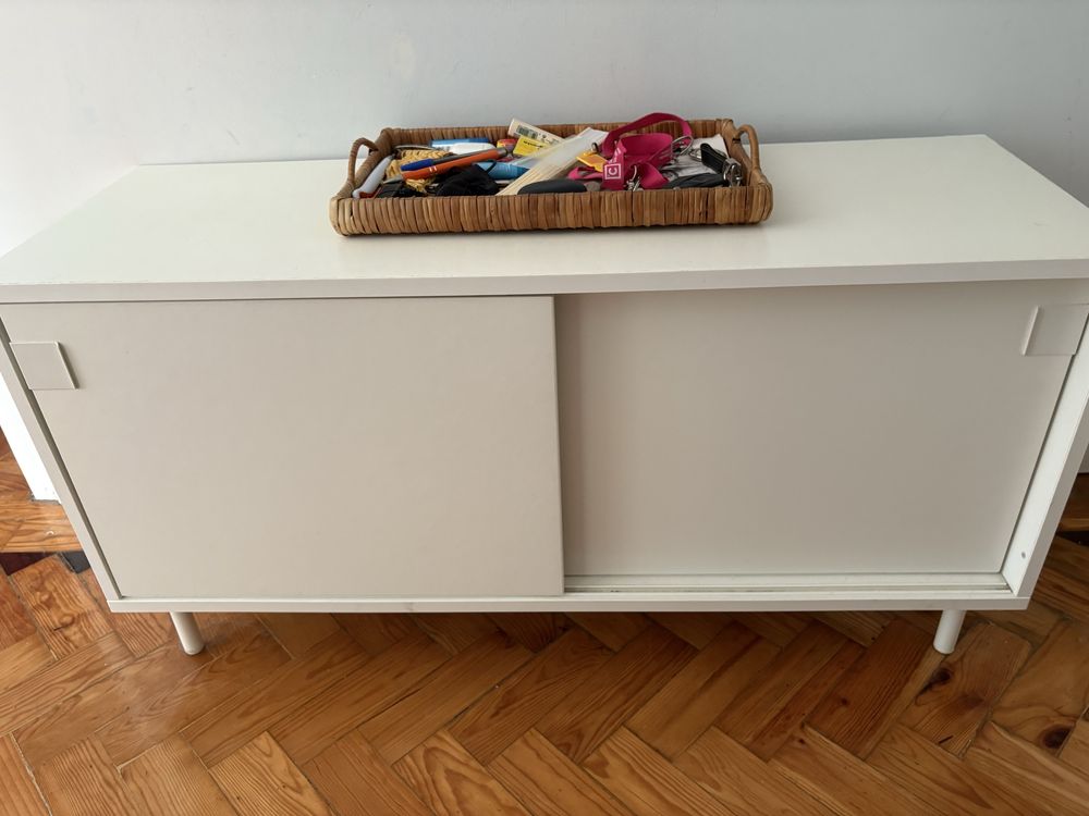 Sapateira IKEA branca duas portas