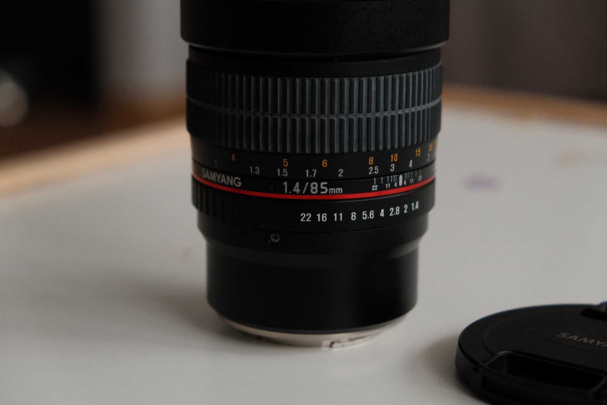 Obiektyw Samyang 85 mm F 1.4 - mocowanie Fuji X - ZADBANY CZYSTY