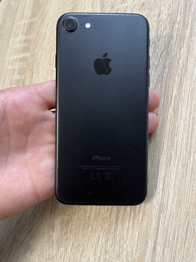 Продам IPhone7. 32GB