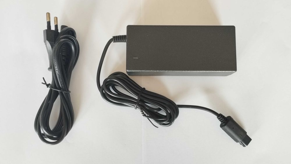 Nintendo GameCube - Transformador - NOVO