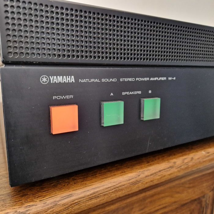 Yamaha M4 "new" wzmacniacz końcówka mocy Kolekcja