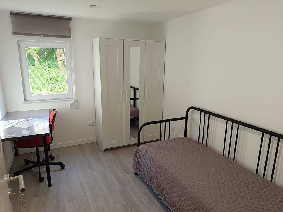 Arrenda-se quarto, em apartamento totalmente remodelado,