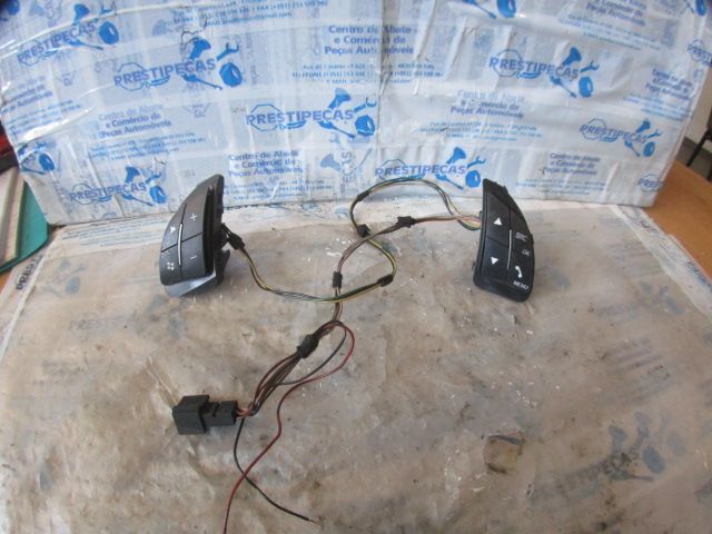 Interruptor Inter4632 ALFA ROMEO MITO FASE 1 2019 1.3JTD 90CV 3P PRETO VOLANTE MULTIFUNÇÕES Danificado Cabo Cortado