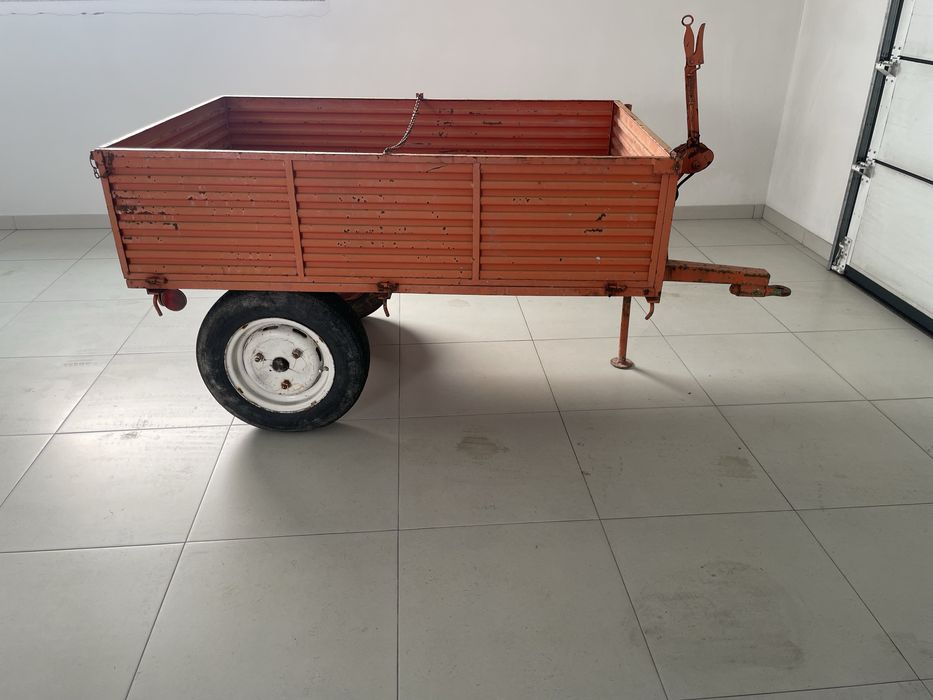 Reboque usado para mini trator