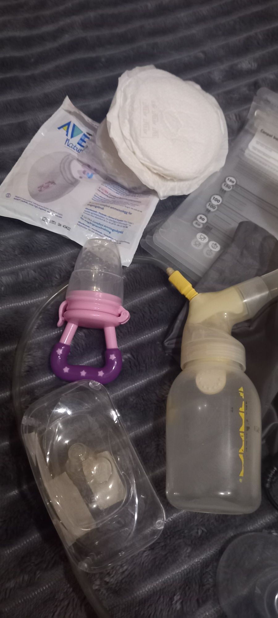 Laktator elektryczny Medela i akcesoria