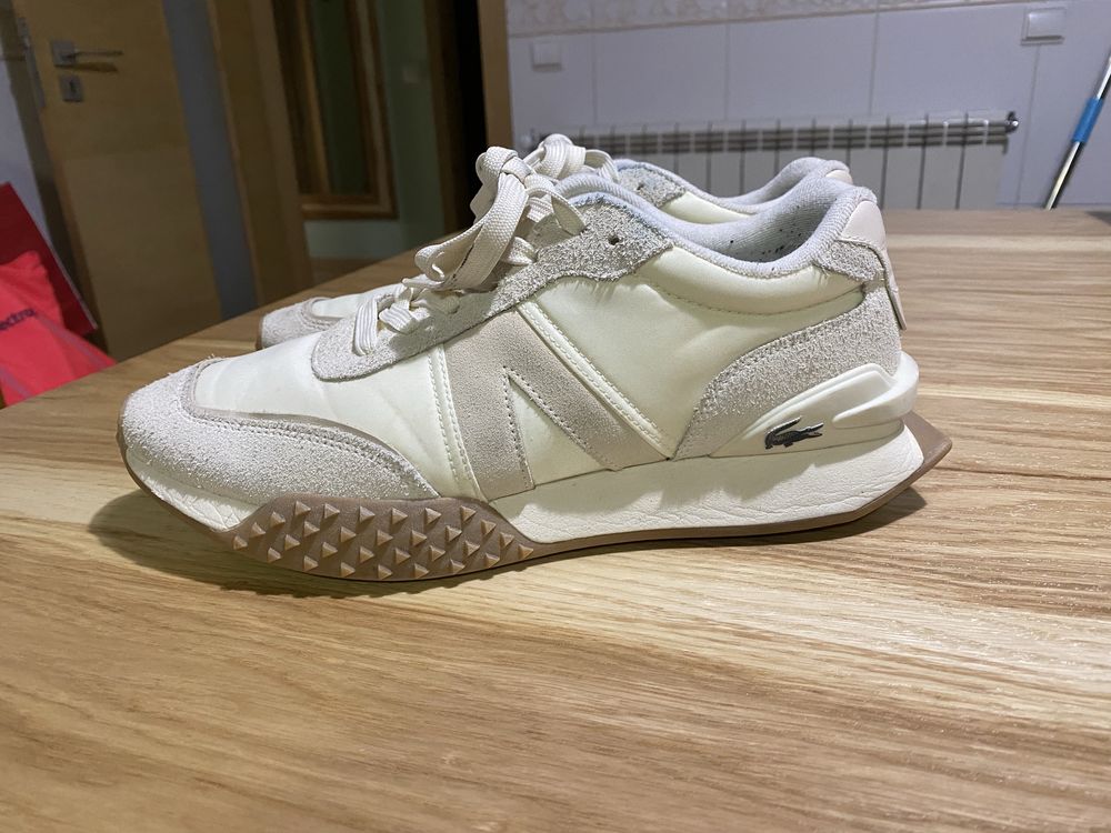 Sapatilhas Lacoste L-Spin tamanho 42,5