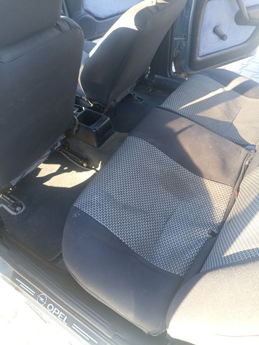 Продам авто технічно і візуально у доброму стані.