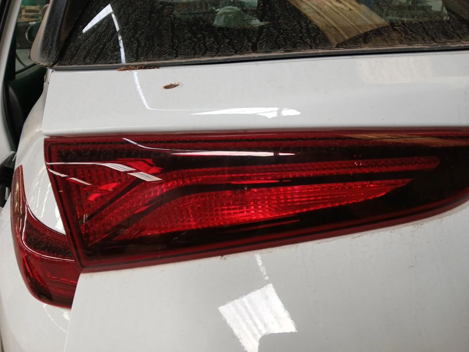 Farolim da mala esquerdo HYUNDAI Kauai (OS)