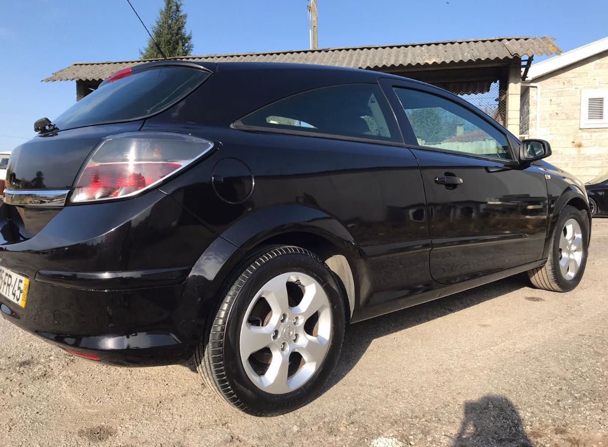 Opel astra GTC 5 LUGARES