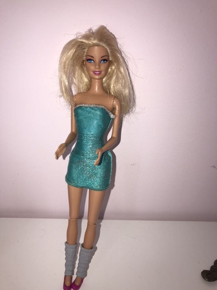 Lalka Barbie „Trenerka Piesków”