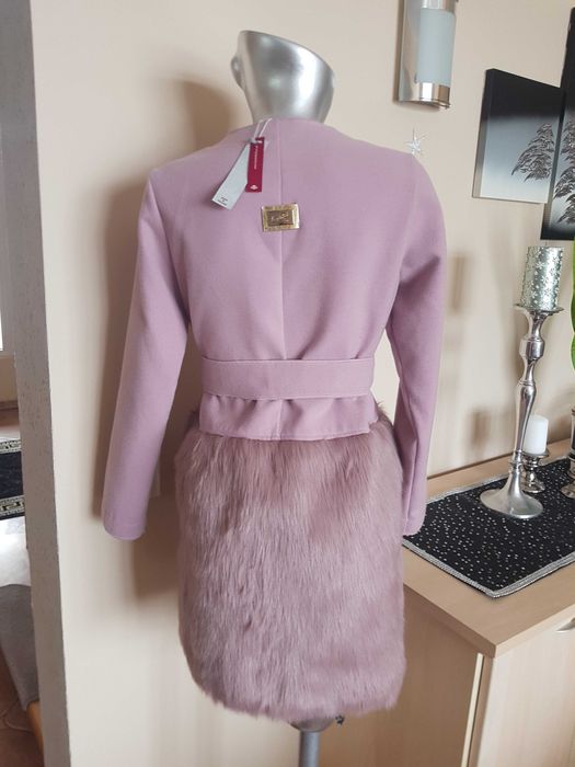 PŁASZCZ z futerkiem  L 40