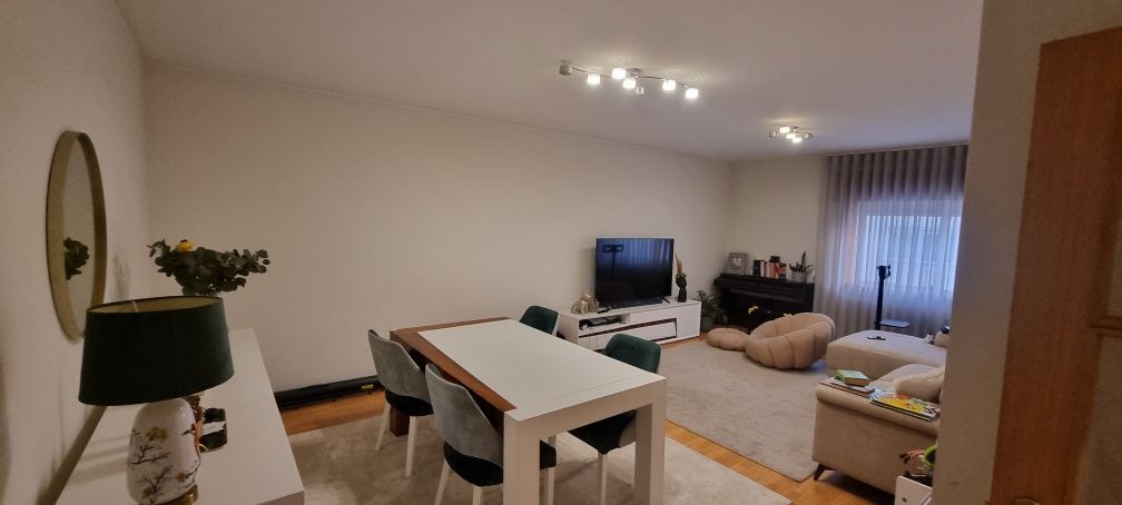 Arrendo apartamento T2 em Santo Tirso