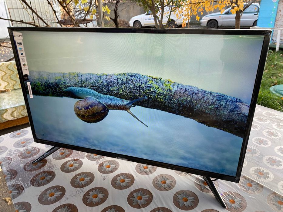 Телевизоры Самсунг 42 Smart TV 2/16GB 4K Samsung Корея голосовий пульт