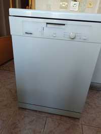 Посудомийна машина Miele G1022SC