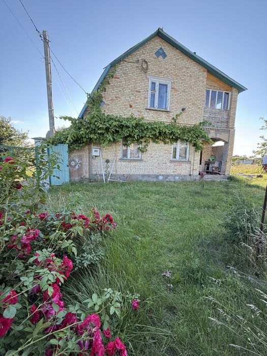 Продам будинок с. Мощун ст Пуща Водиця