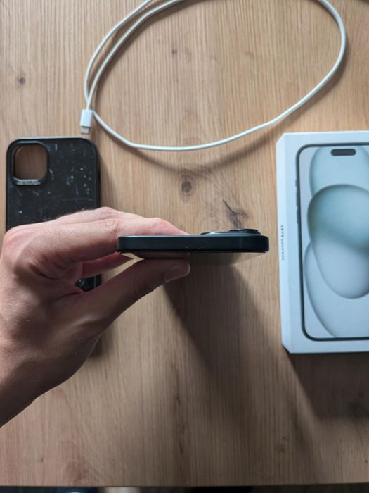 Sprzedam Iphone 15 plus