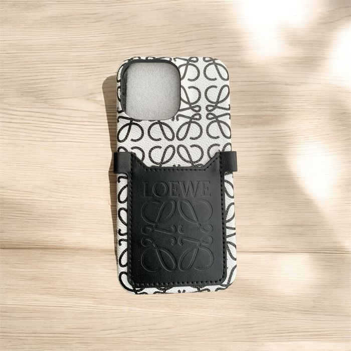 Capa para Iphone By Loewe Black and White