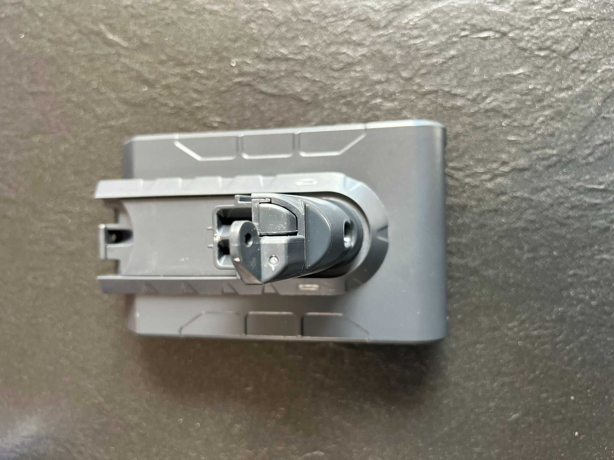 Akumulator 6500mAh do Dyson V6 z 2 zmywalnymi filtrami
