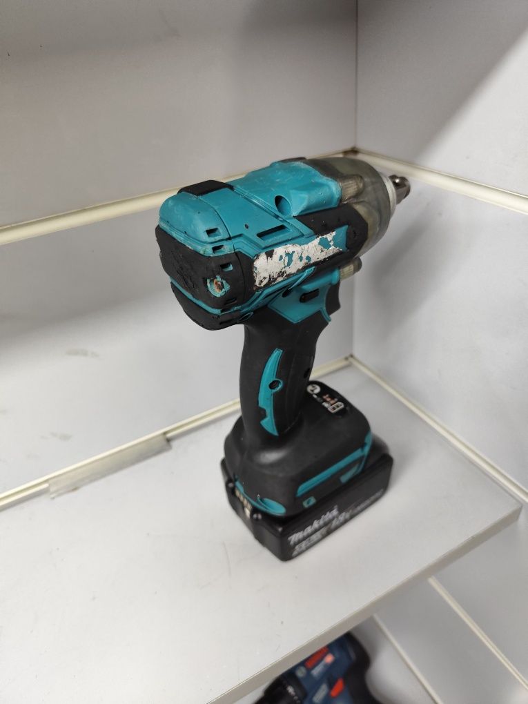 Makita DTW 300 безщітковий акумуляторний Гайковерт Макіта оригінал