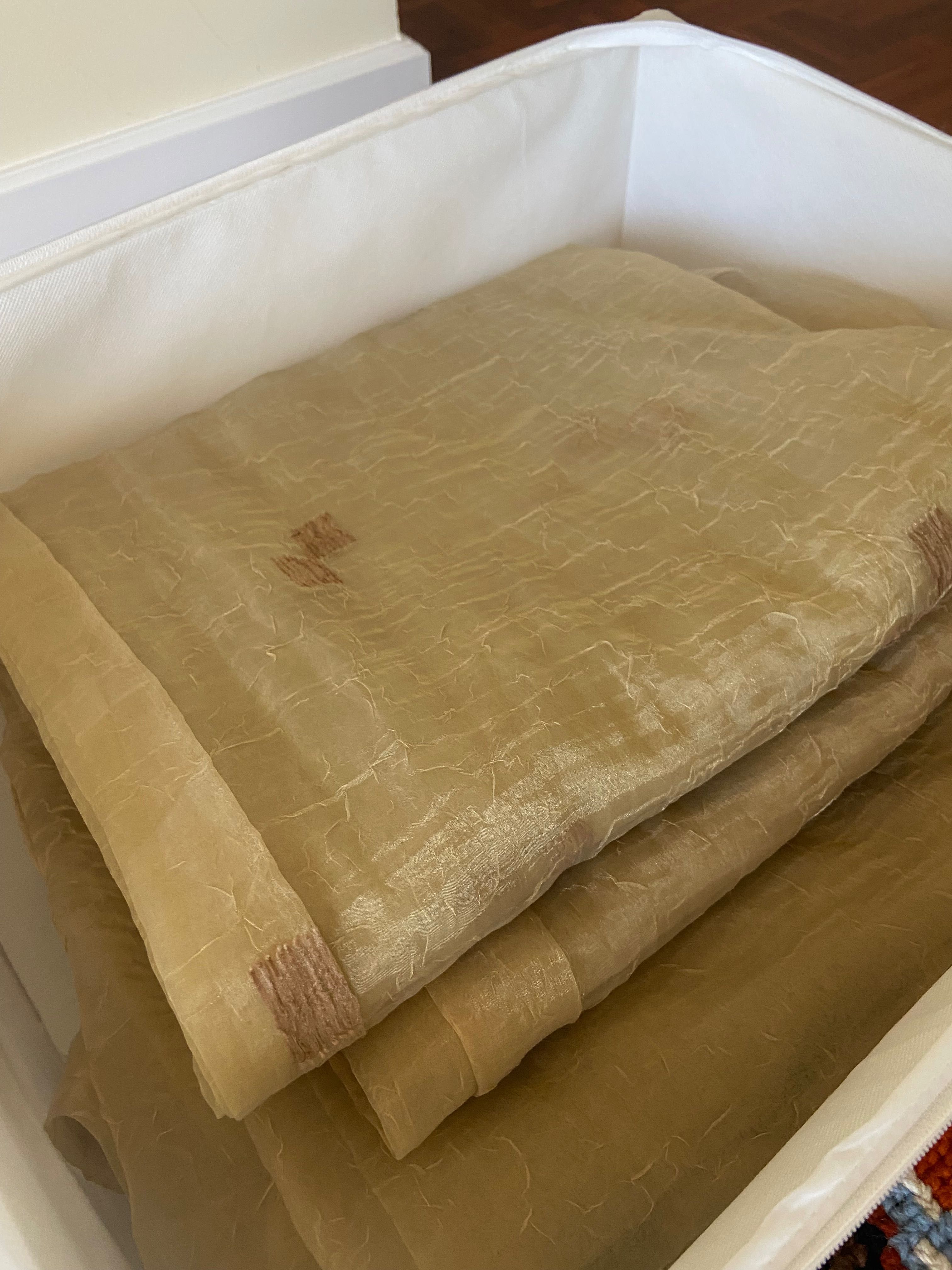 2 cortinados beige