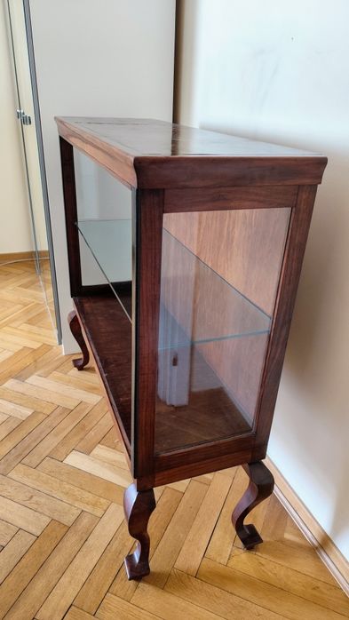 Stylowa witryna/kredens ekspozycyjny retro – drewno + szkło