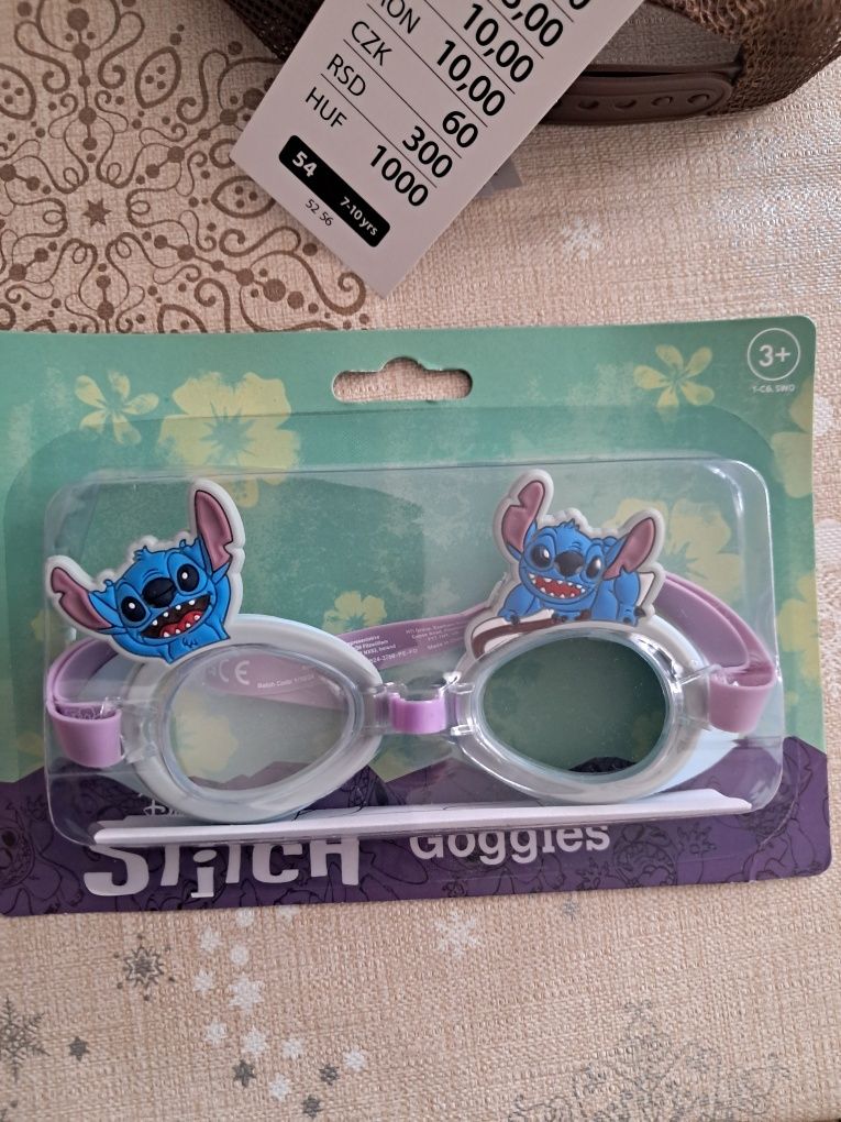 Czapka, okulary z Pepco