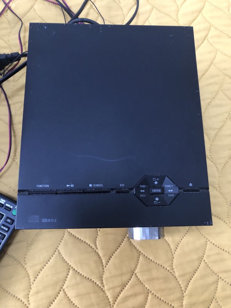 Aparelhagem sony com 2 colunas e comando