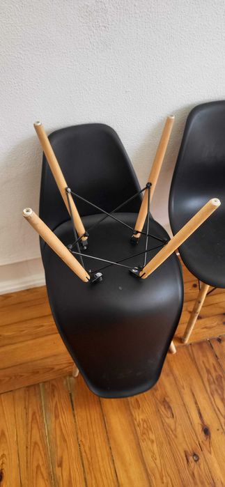 3 Secretárias Linnmon IKEA e 6 Cadeiras de design moderno