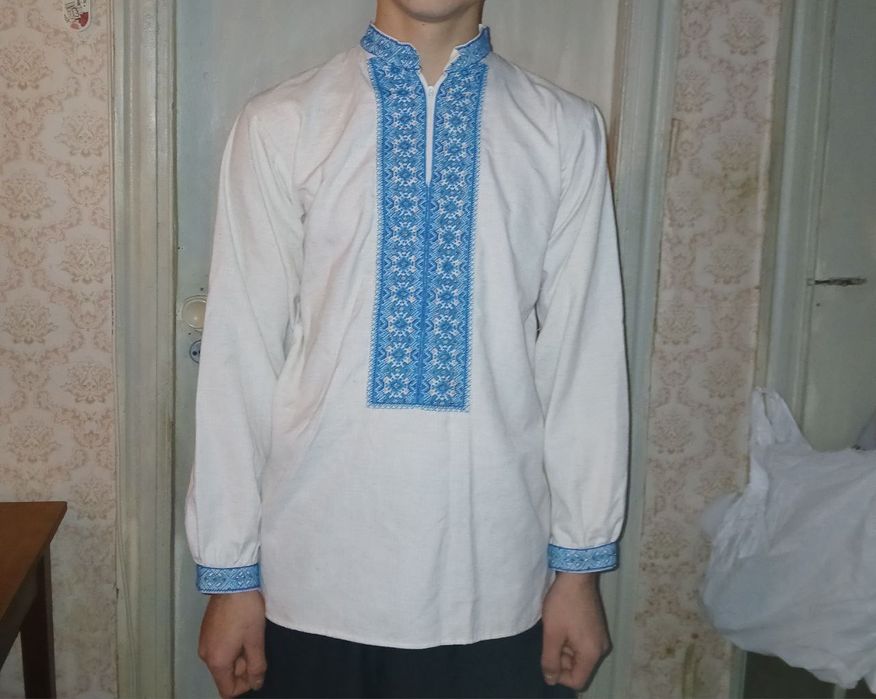 Вишиванка ручної роботи