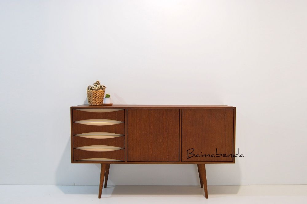 Móvel Aparador / Sideboard / Retro Vintage / Estilo Nórdico