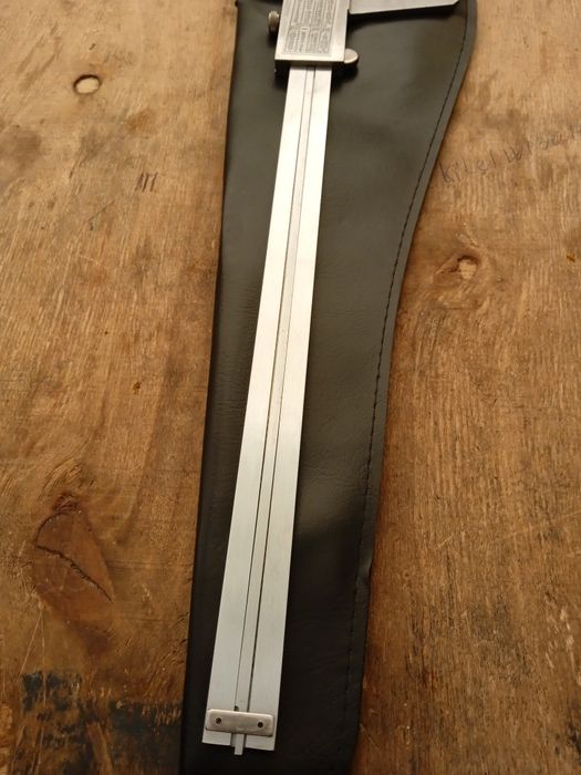 Штангенциркуль 250мм,300мм типа колумбик(0,05мм)С глубиномером.Три в о