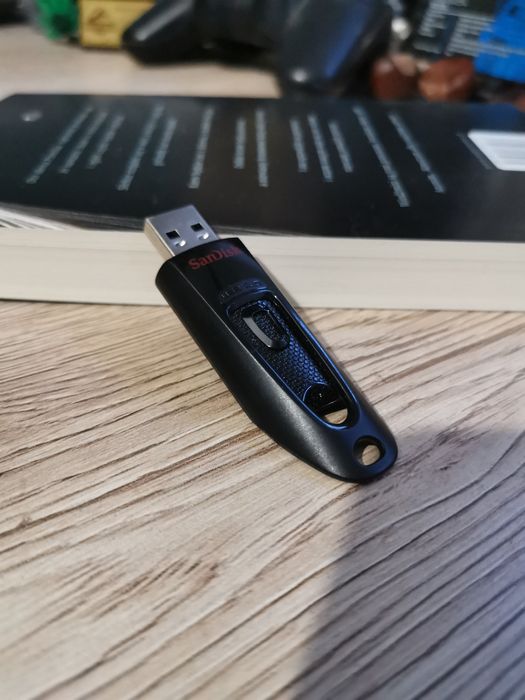 Pendrive 128GB sanDisk