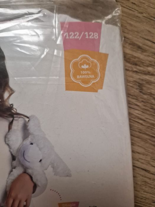 Piżama 122/128 króliczek nowa