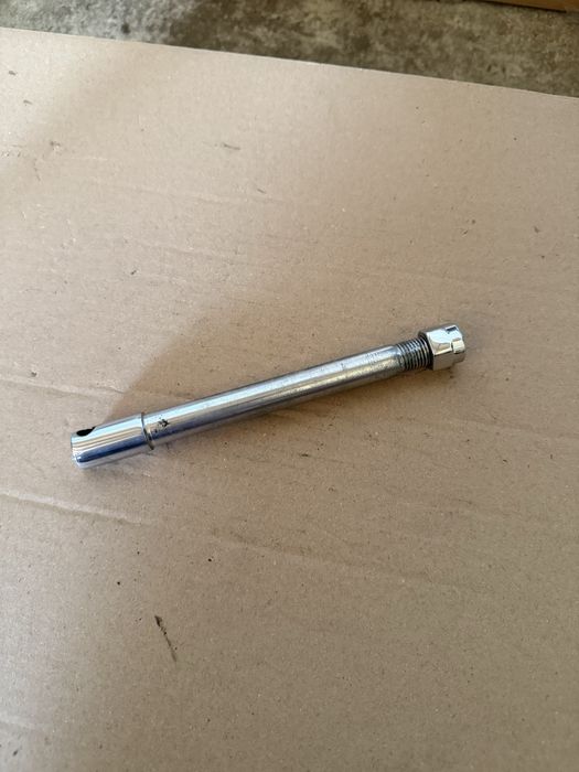 Oś koła.  WFM oryginalna