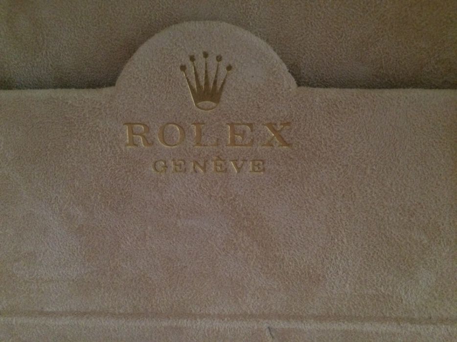 Продам коробку от часов Rolex