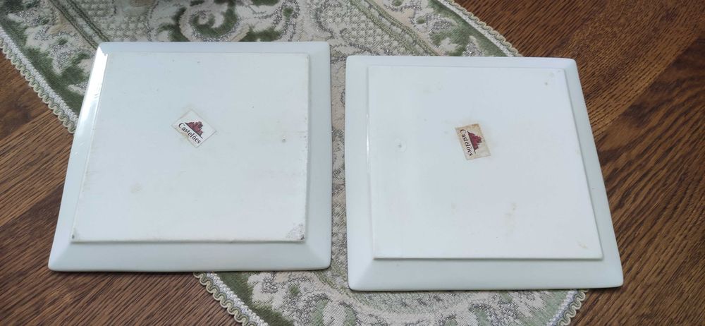 2 Pratos de Porcelana para Queijo "Castelos de Portugal" Novos