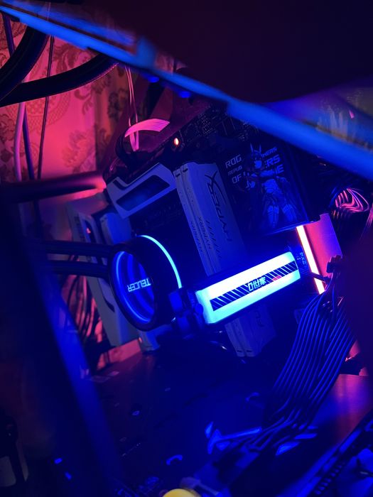 Комплект ASUS X99-DELUXE, Intel Xeon E5-2699 v3