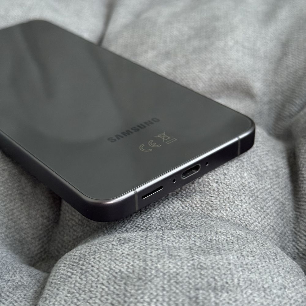 Samsung s24 Fe Официальный
