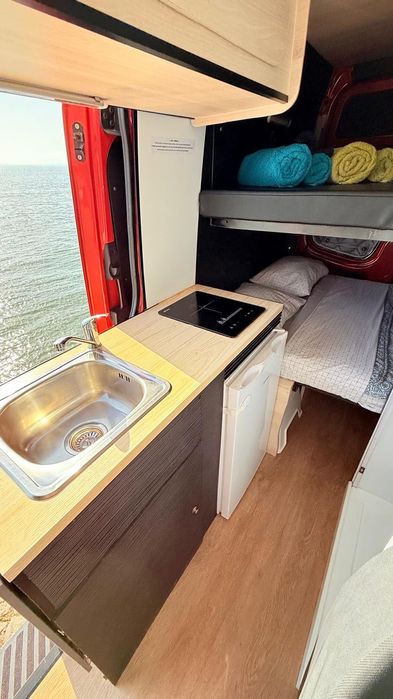 Autocaravana Em excelente estado, pronta para novas aventuras!