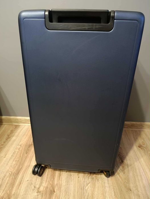 Walizka bagażowa 99L obrotowe kółka twarda lekka