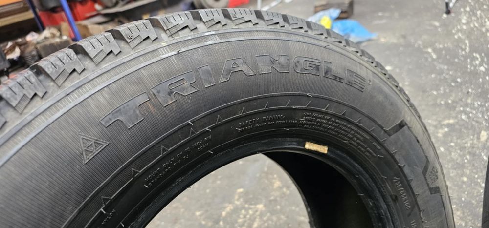Opona 235/65 R16c
