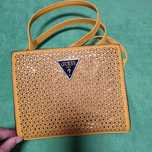 Torebka Guess kolor musztarda