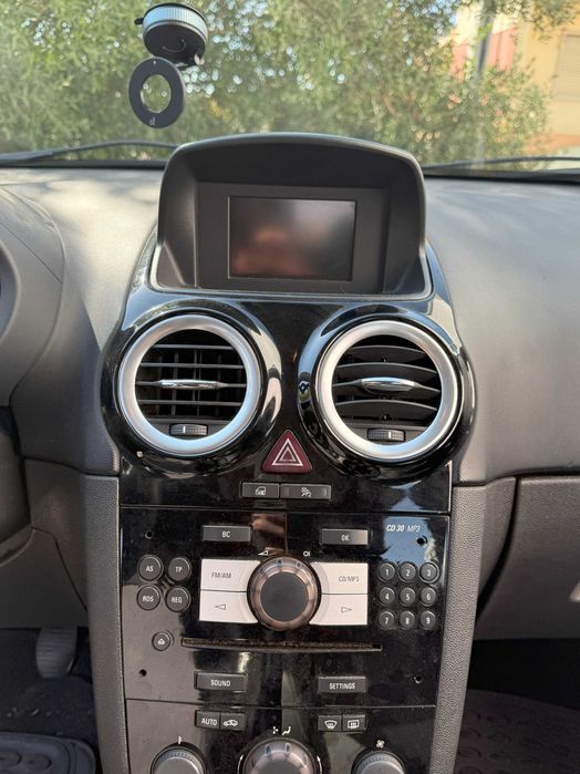 Oportunidade! Opel Corsa 1.2 Gasolina 2007 – Revisado e económico