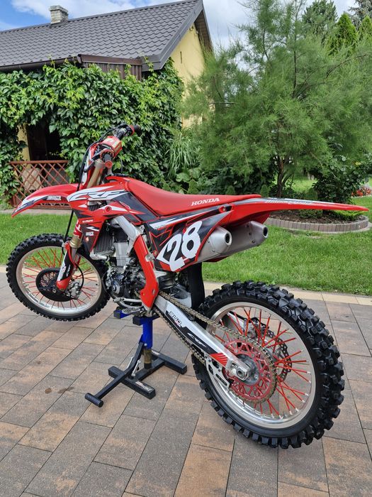HONDA CRF450  Rozrusznik wtrysk zadbana