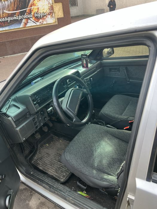 Ваз21099 інжектор 2005рік