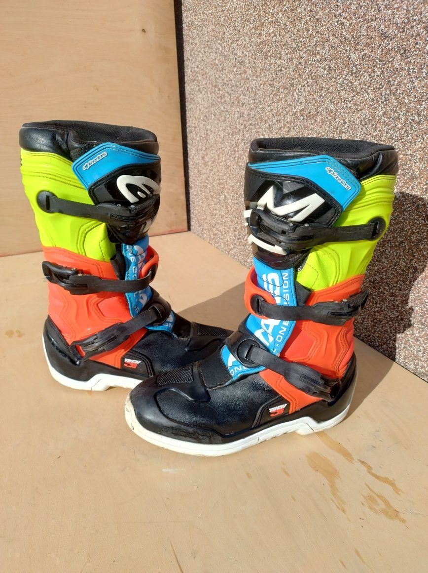 Alpinestars tech 3s