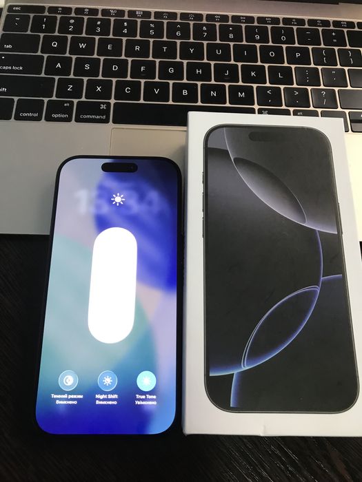 Apple iphone 16 Pro 256Gb Black Titanium Neverlock